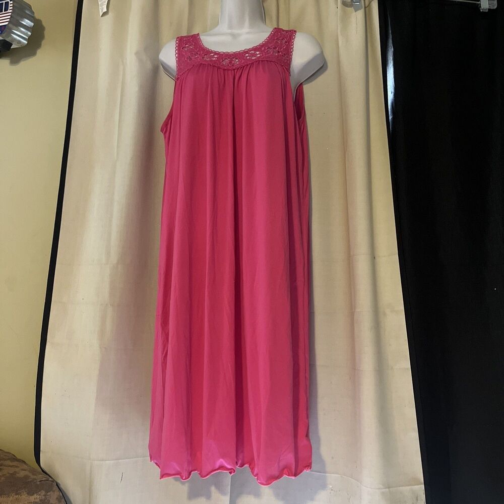 Dreamcrest Pink Silky Soft Nightgown Elegant Crochet Trim Sleep Dress Medium